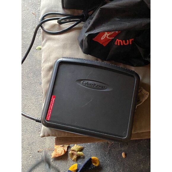 CyberPower CP1000AVRLCD UPS Battery Back Up Surge Protector w/ Batteries, WORKS - Picture 5 of 6